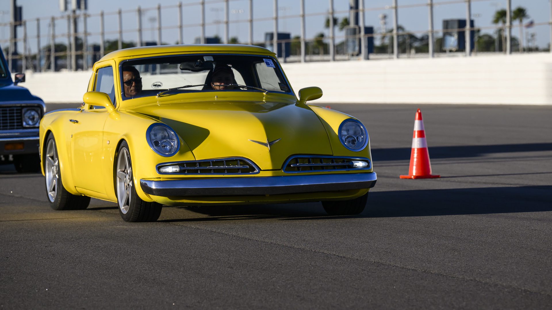 Show cars at the Daytona Turkey Run®